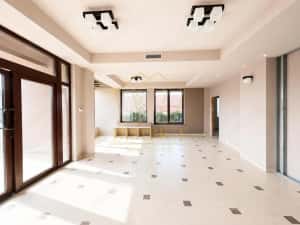 Inchiriez spatiu comercial 83.5 mp 2 camere cam. numar niveluri 3 — miniatura 2