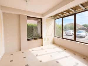 Inchiriez spatiu comercial 83.5 mp 2 camere cam. numar niveluri 3 — miniatura 3