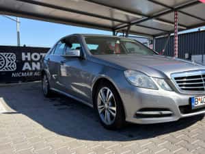 Mercedes Benz E220 CDI 170cp Avantgarde — miniatura 9