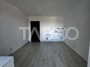 Apartament de vanzare decomandat 3 camere 50 mpu cu balcon Cisnadie