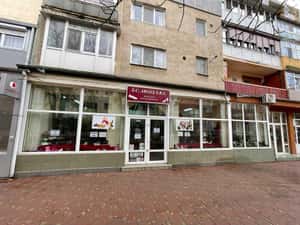 Spatiu ULTRA CENTRAL de inchiriat Mun. Oltenita 1500 euro Negociabil — miniatura 3