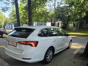 Skoda Octavia 2.0 Tdi automat 2022 — miniatura 3