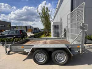 Remorca platforma transport utilaje 3.5 tone, stare foarte bună — miniatura 2