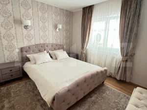 Apartament de vanzare, cu 3 camere, etaj intermediar, decomandat, zona — miniatura 2