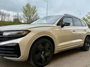 VW Touareg R, motorizare V6 TSI Plug-In Hybrid,462 CP — miniatura 2