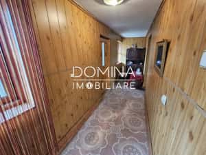 Vânzare casă P+1 situată în comuna Ciuperceni, sat Strămba-Vulcan — miniatura 4