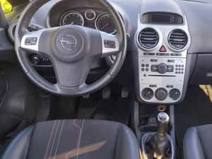 Opel Corsa Ediție 150 ani 2012 110.600 km — miniatura 2