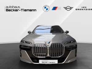 BMW 740 Automată 299 HP Diesel — miniatura 2