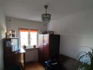 Ofer spre închiriere apartament decomandat cu 3 camere in Valea Aurie. — miniatura 4
