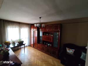 Ofer spre închiriere apartament decomandat cu 3 camere in Valea Aurie. — miniatura 6