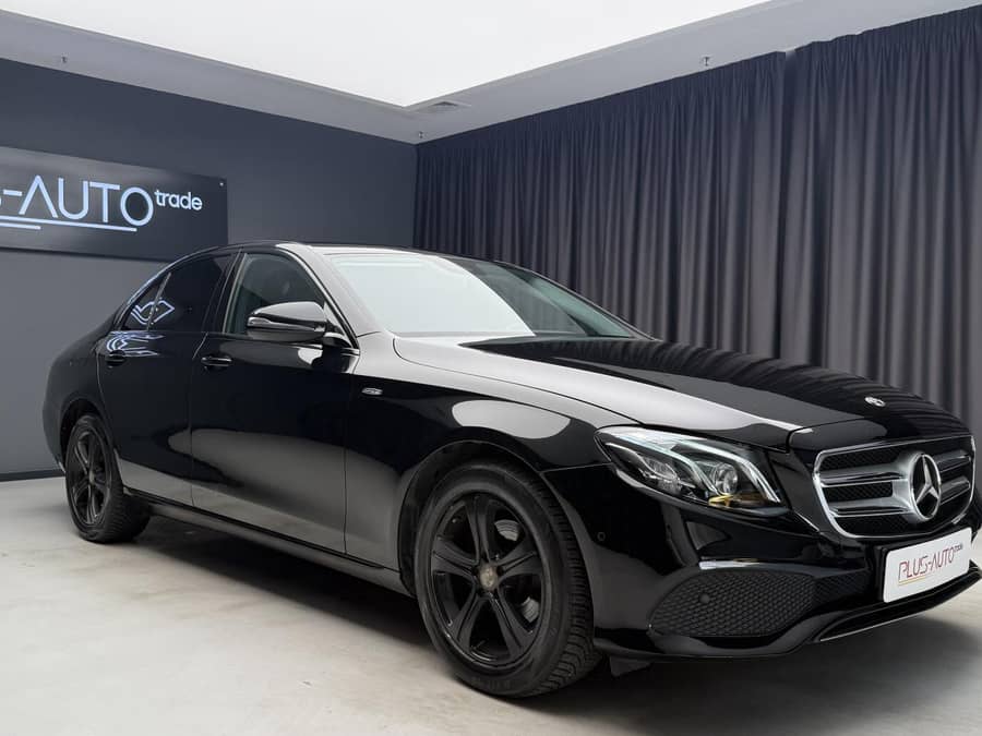 Mercedes-Benz E 200 Automată 150 HP Diesel — fotografie 1 din 7