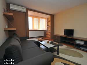 Apartament 2 camere Drumul Taberei langa parc si metrou — miniatura 3