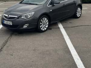 Vând Opel Astra J 2011(163.703KM)  1.4 benzină-140CP