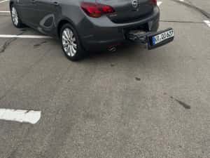 Vând Opel Astra J 2011(163.703KM)  1.4 benzină-140CP — miniatura 2