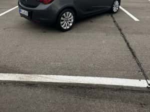 Vând Opel Astra J 2011(163.703KM)  1.4 benzină-140CP — miniatura 5