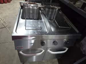 Friteuza 1 sau 2 cuve mari, la 380v, cu robinet golire — miniatura 6