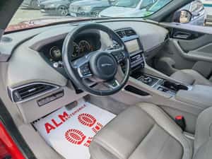 Jaguar F-Pace Automată 180 HP Diesel - Second Hand — miniatura 4