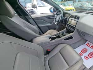 Jaguar F-Pace Automată 180 HP Diesel - Second Hand — miniatura 5