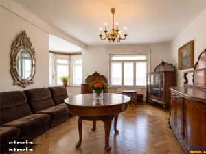 O proprietate care isi pastreaza valoarea: farmec autentic si locatie — miniatura 3
