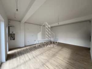 De vanzare 77 mp spatiu comercial la parter cu 48 mp gradina proprie — miniatura 2