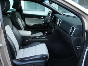 Kia Sportage Automată 185 HP Diesel — miniatura 2