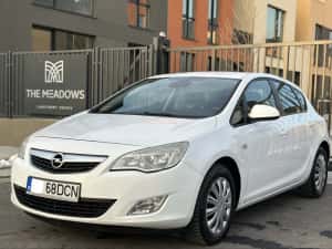 Opel Astra J Hatchback/ 1.7CDTI//6+1Trepte 2010/Euro5/anvelope Noi/ Climatronitc/Foarte intretinut