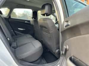 Opel Astra J Hatchback/ 1.7CDTI//6+1Trepte 2010/Euro5/anvelope Noi/ Climatronitc/Foarte intretinut — miniatura 8