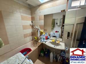 Apartament 3 camere, Str. Viforului, semi-central, PRET PROMO 33.000 EURO — miniatura 2