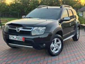 Dacia Duster Prestige 4x4 1.5 110 cp — miniatura 2