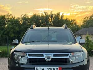 Dacia Duster Prestige 4x4 1.5 110 cp — miniatura 3