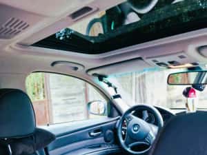 BMW Seria 3 E90 320d 177 CP Automat Piele Navi Professional Trapa  Pret: 5799 € usor negociabil — miniatura 3