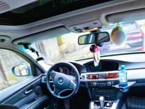 BMW Seria 3 E90 320d 177 CP Automat Piele Navi Professional Trapa  Pret: 5799 € usor negociabil — miniatura 5