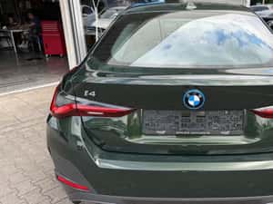 BMW i4 Automată 286 HP Electric — miniatura 4