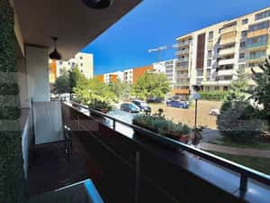 Apartament 3 camere, Class Park, parter, mobilat complet – loc parca