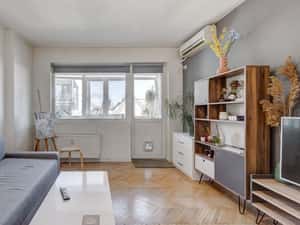 Apartament 2 camere l Renovat l Vedere Spate — miniatura 4