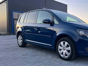 Volkswagen Touran 2.0 TDI Comfortline DSG — miniatura 3