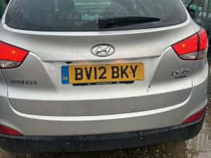 Haion, bară spate, armătură , stopuri, Hyundai ix 35 — miniatura 4