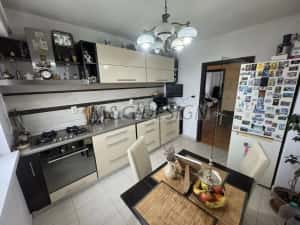 3 camere decomandat spatios Simion Barnutiu — miniatura 2