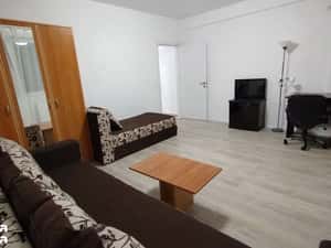 METROU ,garsoniera spatioasa, 46m,luminoasa, proprietar,parcare,terasa — miniatura 3