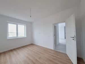 Bloc nou finalizat. Etaj intermediar. Bucatarie inchisa. — miniatura 7