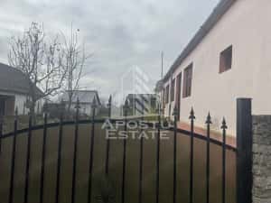 Comision 0 la cumpărător ,casa în Petrovaselo cu 2518 mp teren — miniatura 3