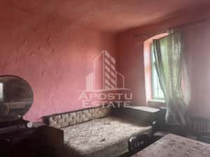 Comision 0 la cumpărător ,casa în Petrovaselo cu 2518 mp teren — miniatura 8