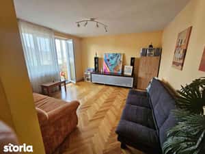 Apartament cu 3 camere ,balcon cămară — miniatura 5