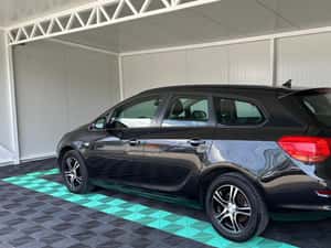 Opel Astra Break Diesel 2012 — miniatura 3