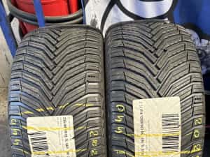 235/40/19 Michelin 96Y — miniatura 1