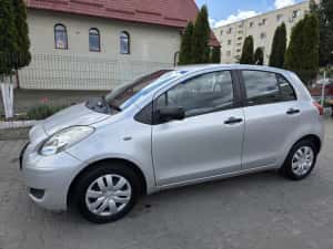 Toyota Yaris - 71000 km — miniatura 6