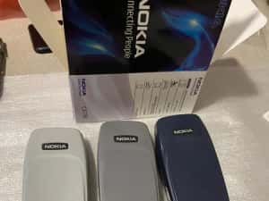 Nokia 3310,nou,baterie noua,incarcator,in cutie, impecabil,tipla — miniatura 3