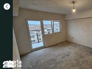 Apartament 2 camere semidecomandat 60 mp — miniatura 2