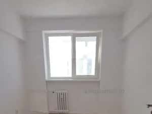 Decomandat renovat 3 camere Dna Ghica Colentina — miniatura 2