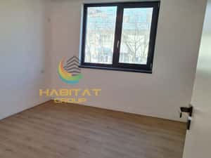 Vanzare ap 2 camere sector 5 bloc 2025 curte proprie — miniatura 3